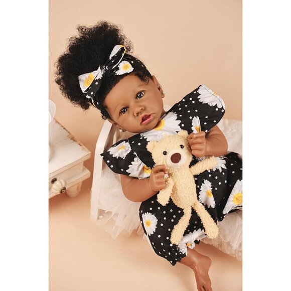 🆕22.8 Inch Reborn Doll with Soft Cloth Body African American Hazel Girl Doll - Picture 7 of 8